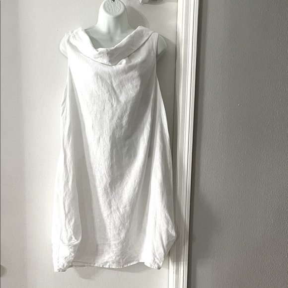 Luca Vanucci Dresses & Skirts - LUCA VANUCCI White Sleeveless Cowl Neck dress